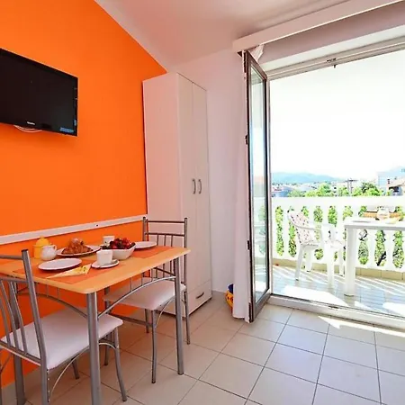 Zadro Apartment Tribunj (Sibenik-Knin)