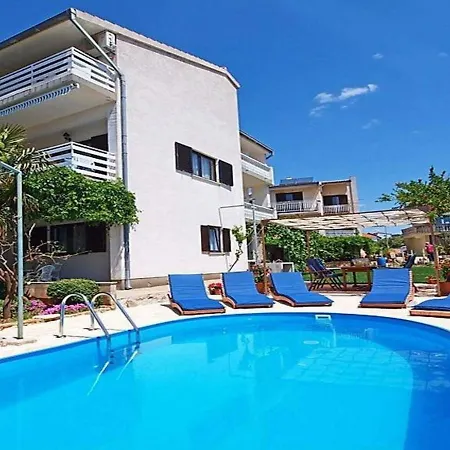 Apartment Zadro *