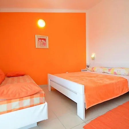 Apartment Zadro Tribunj (Sibenik-Knin)