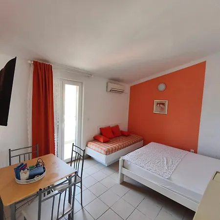Zadro Apartment Tribunj (Sibenik-Knin)